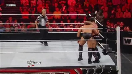 Corner Lifting Knee Strike followed by Bulldog/clothesline - Cm Punk