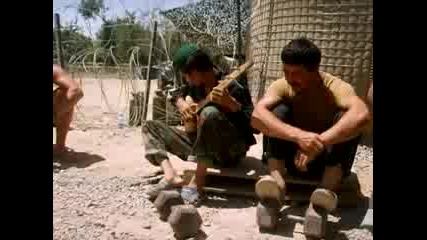 Afghanistan Guitar Hero !