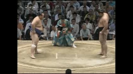 04. Котоошу - Ивакияма / Kotooshu vs Iwakiyama (day4 Nagoya - Basho 2009 July)