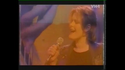 Alison Moyet - The First Time Ever I Saw Your Face 