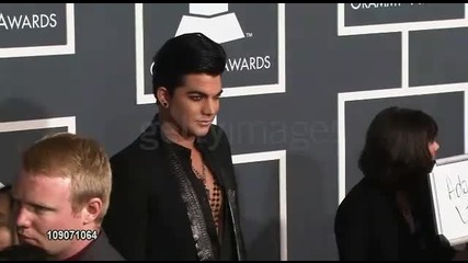 Adam Lambert on the Grammy Red Carpet 13.2.11 