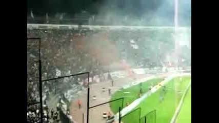 Paok - olympiakos (paok Fans Sing...gavroy munia gavroy munia New Song)