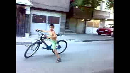 Успешно дигане на задна гума