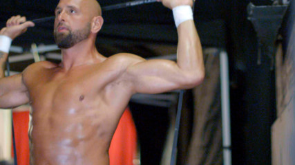 How Karl Anderson got ripped abs: WWE.com Exclusive, June 9, 2018