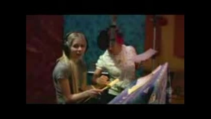 Avril Lavigne - Exclusive