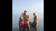 И Григор Димитров се заля със студена вода. Ice Bucket Challenge
