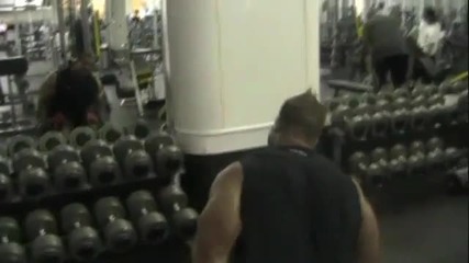 Bodybuilder jay cutler trains arms june 25 2010 music video