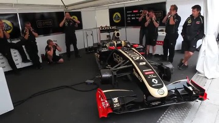 Болид от F-1 " Lotus " пее с двигателя си песента " Happy Birthday "