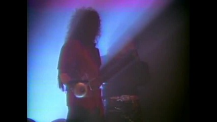 Kiss ~ All Hells Breakin Loose 