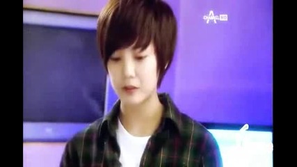 The strongest K-pop Survival Make me so hot