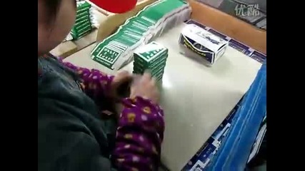 Най - бързите ръце в света