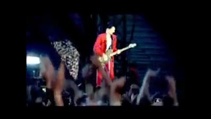 [rt] Muse - Time Is Running Out [ live From Wembley Stadium ]