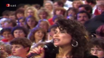 Gina T. - Hey Angel (live) - 1080p