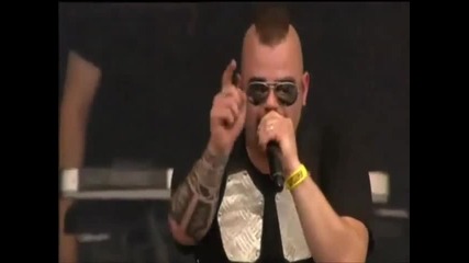 Sabaton - Metal Medley 2010 Graspop Metal Meeting