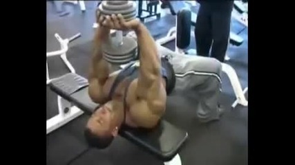 Тренировката на Troy Alves 8 