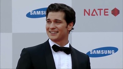 Çağatay Ulusoy Seoul International Drama Awards 2014 - Red Carpet Hd