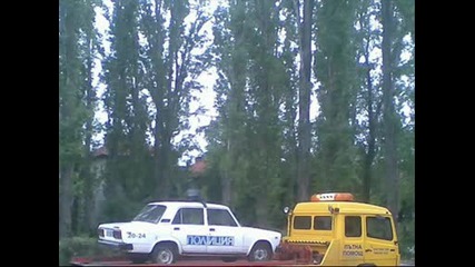 Полицай Идиоти В България