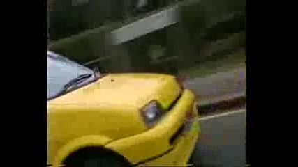 Mini Cooper 1.3i vs Fiat Cinquecento Sporting (1994) 