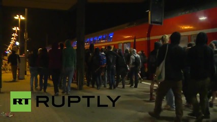 Germany: Anti-refguee protesters rampage against new shelter in Heidenau