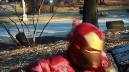 Iron Man танцува 