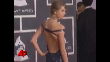 Lady Gaga, Rihanna Are Grammys Top Fashionistas 