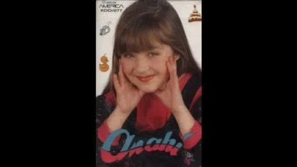 Anahi - El Raton Perez
