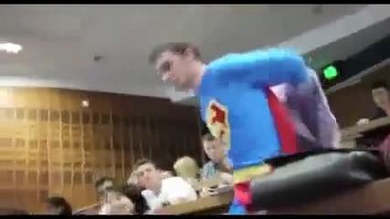 Супермен на даскало ;d