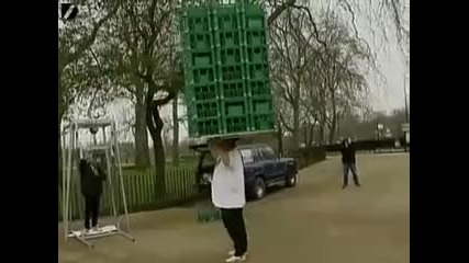 Силен мъж