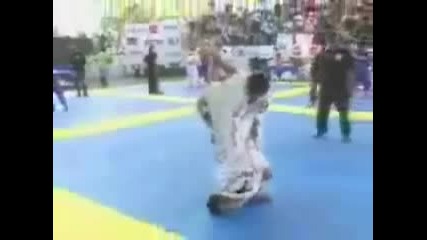 Направо го почупи 