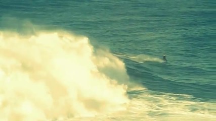 Garrett Mcnamara rides 90 Foot Wave! (full Video)