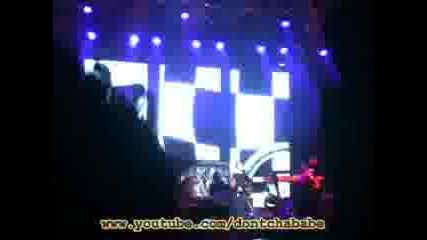 Rihanna - Shut Up And Drive (sofia Live)