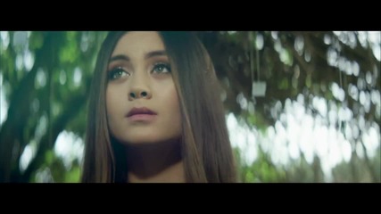 Премиера •» Jasmine Thompson - Adore (официално видео)