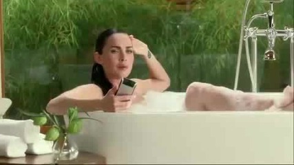 Megan Fox Рекламира Motorola 