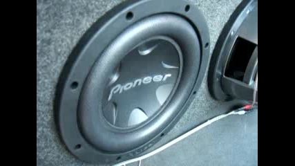 Pioneer Subwoofer Half Volume