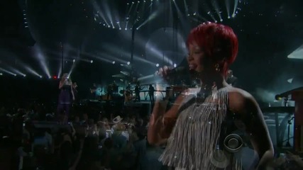 Rihanna ft. Jennifer Nettles - California King Bed ( Academy Of Country Music Awards 2011 )