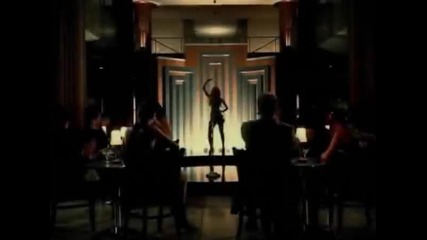 Avril Lavigne - Hot