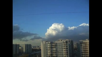 Облъци изникват от Никаде! Огромен Мрак!