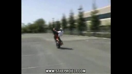 Honda Cool Bike Stunts*