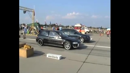 Honda Civic 1.6 Turbo Vs. Mercedes E55 Amg Drag Race 