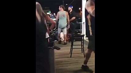 Дилън Денис събмитнат от охранител пред бар