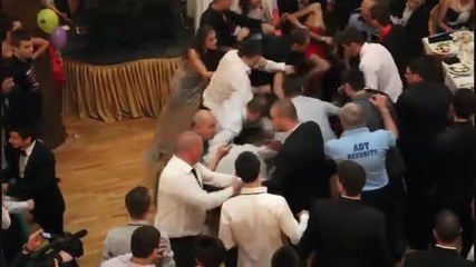 Масов бой на абитуриентски бал в София (видео 18+)