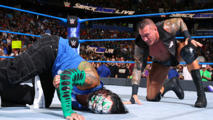 Shinsuke Nakamura and Randy Orton both execute attacks on Jeff Hardy: SmackDown LIVE, July 31, 2018