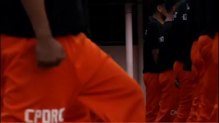 Затворници - Michael Jacksons - They Dont Care About Us - Dancing Inmates 