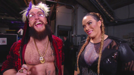 Nia Jax slips into Enzo Amore's DMs: Raw, Dec. 18, 2017