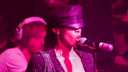 Kelly Rowland Commander Ft. David Guetta (live) 