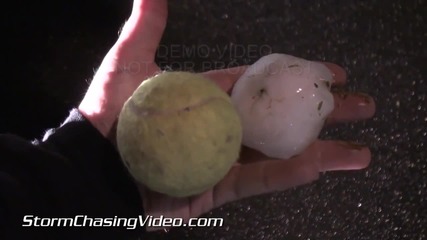 Градушка колкото топка за тенис на корт вали в Тексас 7.6.2014