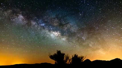 Млечният път в невероятно красиво видео