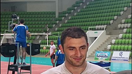 Соколов: Уча се от Николов