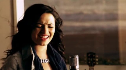 Demi Lovato and Joe Jonas - make a wave