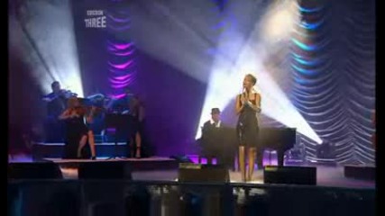Rihanna - Unfaithful (live - Mobo awards)